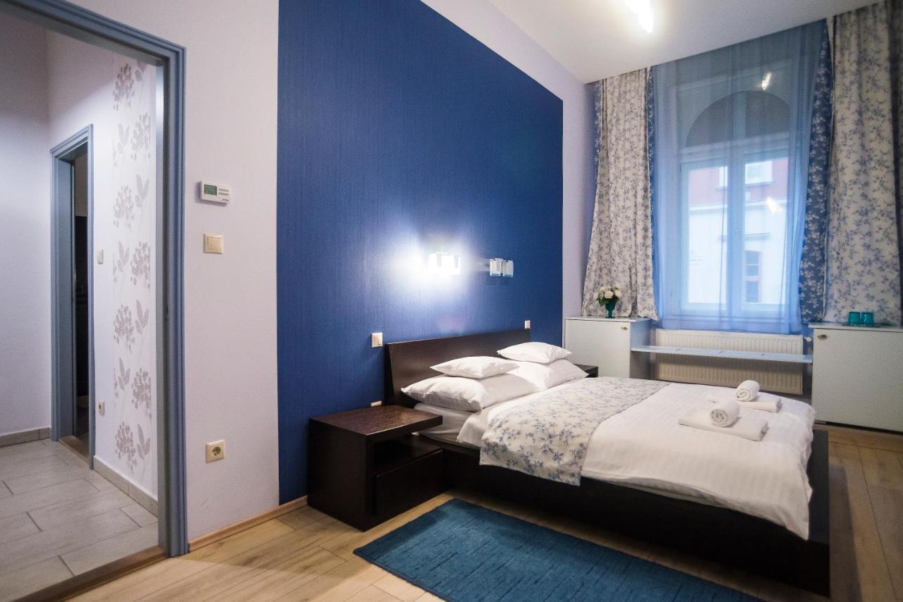Budapest Rooms Bed And Breakfast Exterior photo